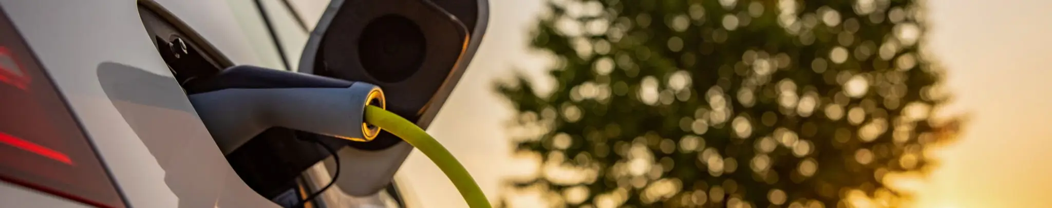 Comparateur de voitures électriques par modèles et caractéristiques